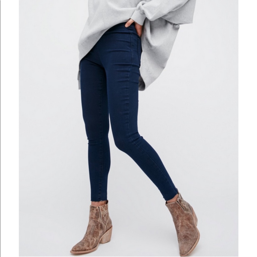 Free People Easy Goes It 25 Leggings raw hem 49A